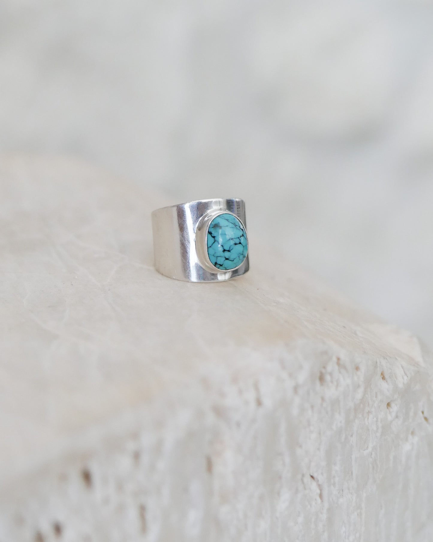 silver & turquoise shield ring: size 7