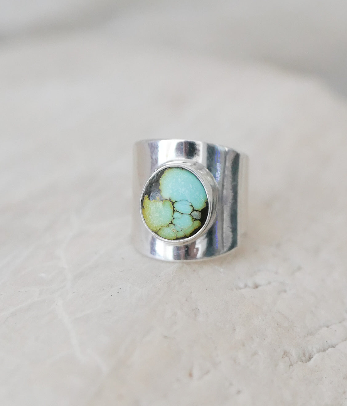 silver & turquoise shield ring: size 5