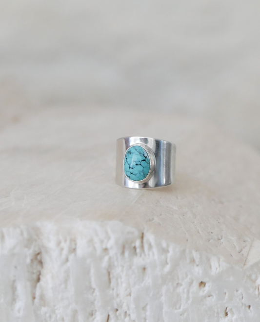 silver & turquoise shield ring: size 7