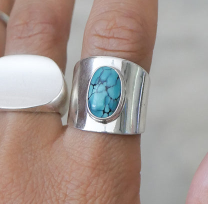 silver & turquoise shield ring: size 8