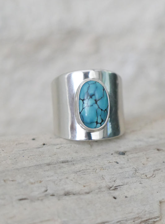 silver & turquoise shield ring: size 8