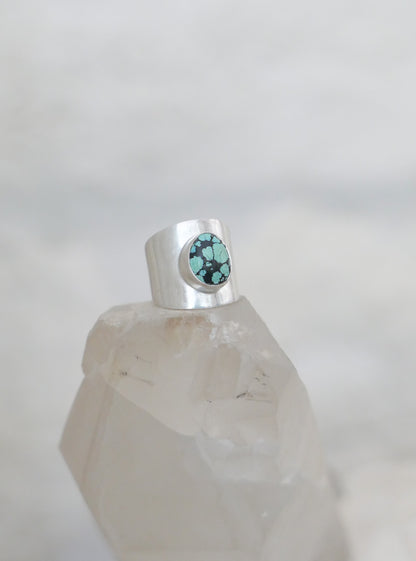 silver & turquoise shield ring: size 7